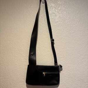 Radley London Pockets Icon mini zip top crossbody bag